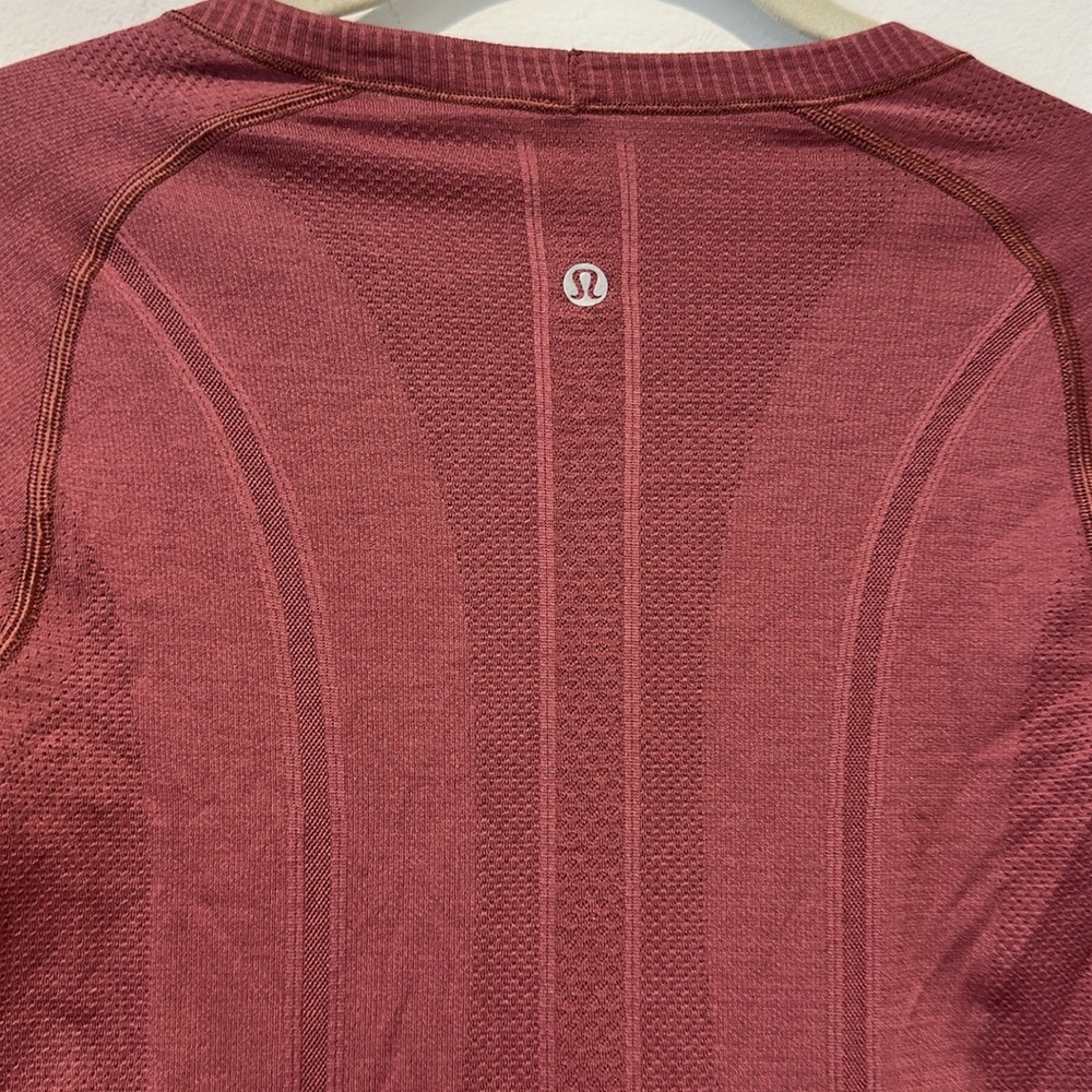 Lululemon Women's Pink Long Sleeve Top - Picture 7 of 10